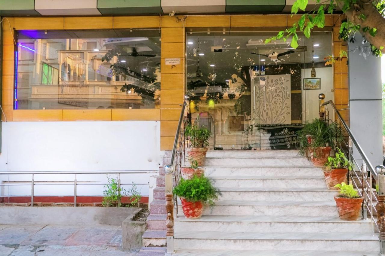 Blue Rose International, Family Hotel Agra  Exterior photo